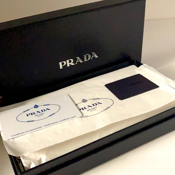 Prada Saffiano Metal Argilla zipped long wallet - Picture 15 of 17